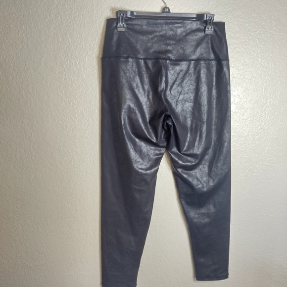 NWT Aerie OFFLINE The Hugger High Waisted Crackle Legging Sz Xl - Picture 6 of 7